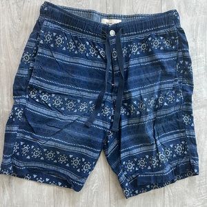 Gap blue shorts size 31 waist